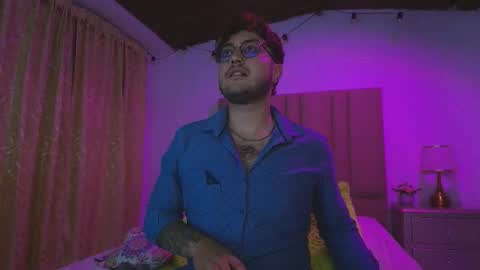 Snapshot of tylerlust_nom chatting on February 17, 5:26 am Tyler online show from February 17, 5:26 am