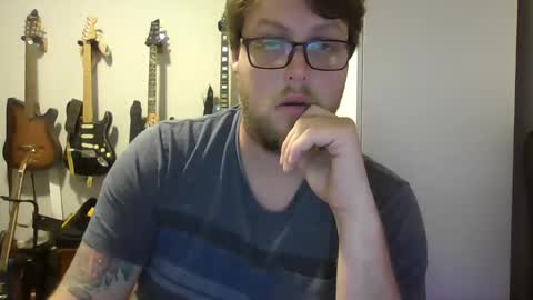 Snapshot of tylermizzan123 chatting on January 1, 2:41 am tylermizzan123 online show from January 1, 2:41 am