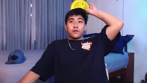 Snapshot of tylerwatson22 chatting on December 25, 2:57 am tyler online show from December 25, 2:57 am