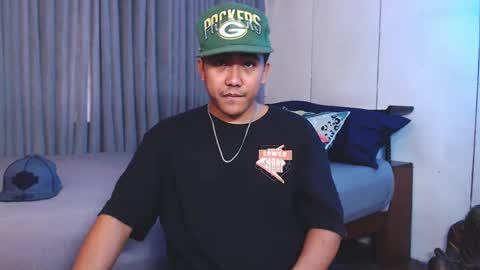 Snapshot of tylerwatson22 chatting on December 25, 5:58 am tyler online show from December 25, 5:58 am