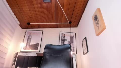       online show from February 11, 8:03 pm