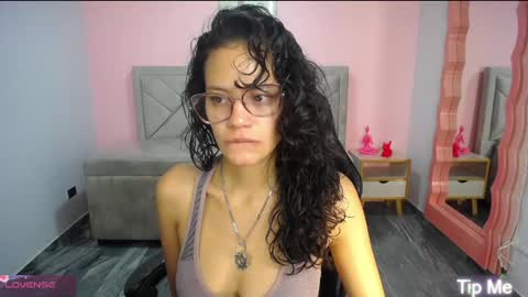 TYNA  online show from June 2, 1:02 pm