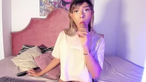 Tyra pretty Honey online show from June 7, 8:34 pm