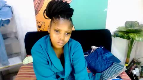 Snapshot of tyrabangz chatting on May 15, 3:13 am Tyra online show from May 15, 3:13 am
