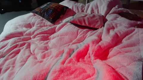 Snapshot of tyrealsilver chatting on March 18, 3:31 am 999 online show from March 18, 3:31 am