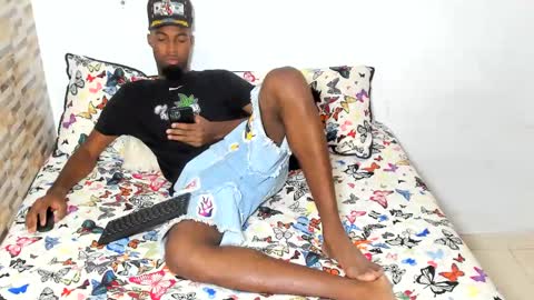 Snapshot of tyson__karter chatting on December 24, 10:28 pm david online show from December 24, 10:28 pm