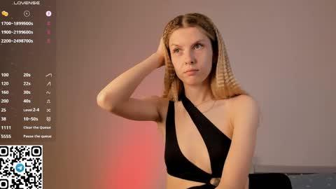 Christine 3 Next broadcast tomorrow at 2100 GMT 5 online show from May 13, 6:49 pm