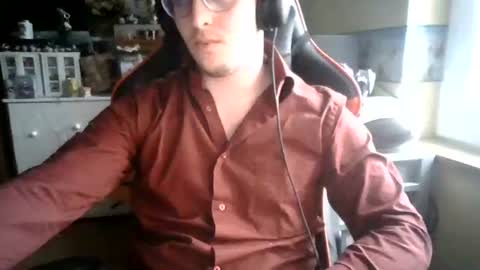 Tytybout online show from March 29, 6:08 pm