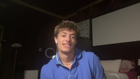 tyy0ung online show from June 12, 5:45 pm
