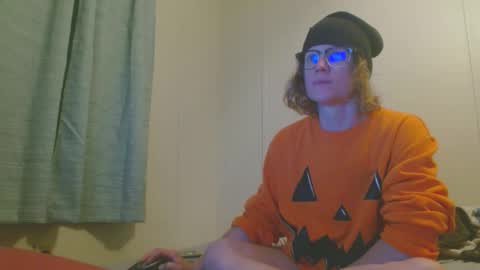 TylerAlternative online show from December 25, 5:05 am