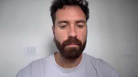 Snapshot of uasabi91 chatting on June 3, 9:01 am beard123 online show from June 3, 9:01 am