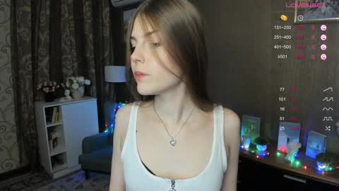 Snapshot of udeledelmoref chatting on December 27, 4:04 am Liky online show from December 27, 4:04 am