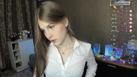 Snapshot of udeledelmoref chatting on December 29, 8:15 pm Liky online show from December 29, 8:15 pm