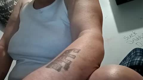 Snapshot of ughhshenasty chatting on January 13, 6:40 am ughhshenasty online show from January 13, 6:40 am