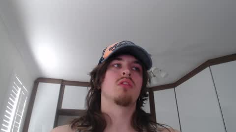 ukguy4you2 online show from April 28, 5:18 pm