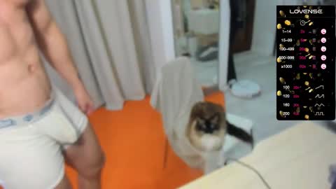 Snapshot of ukgymboy chatting on September 16, 9:05 pm James Iron online show from September 16, 9:05 pm