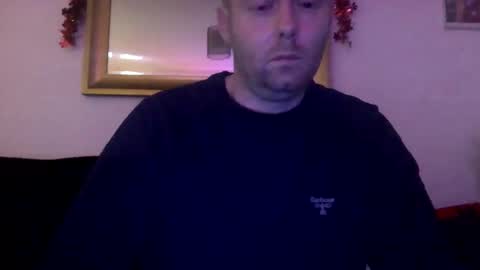 Snapshot of ukmatty3 chatting on December 9, 5:51 am ukmatty3 online show from December 9, 5:51 am