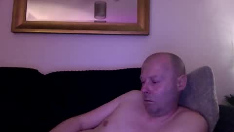 Snapshot of ukmatty3 chatting on February 27, 7:25 pm ukmatty3 online show from February 27, 7:25 pm