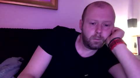 Snapshot of ukmatty3 chatting on March 15, 7:20 pm ukmatty3 online show from March 15, 7:20 pm