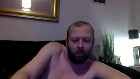 Snapshot of ukmatty3 chatting on March 31, 9:04 pm ukmatty3 online show from March 31, 9:04 pm