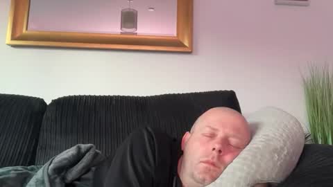 Snapshot of ukmatty3 chatting on April 18, 7:07 pm ukmatty3 online show from April 18, 7:07 pm