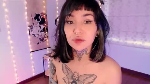 Snapshot of ulala_martina chatting on February 26, 12:59 pm Martina online show from February 26, 12:59 pm