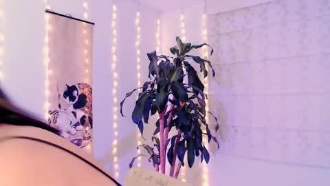Snapshot of ulala_martina chatting on April 20, 12:35 am Martina online show from April 20, 12:35 am