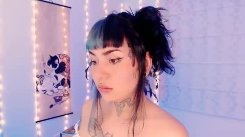 Snapshot of ulala_martina chatting on May 7, 3:01 am Martina online show from May 7, 3:01 am