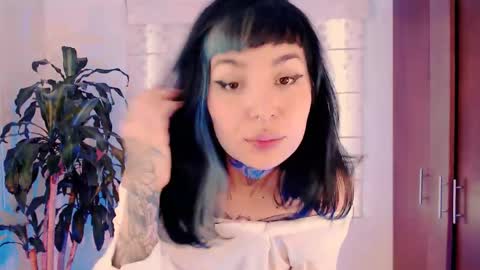 Snapshot of ulala_martina chatting on May 21, 6:15 pm Martina online show from May 21, 6:15 pm