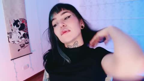 Snapshot of ulala_martina chatting on May 24, 12:59 am Martina online show from May 24, 12:59 am