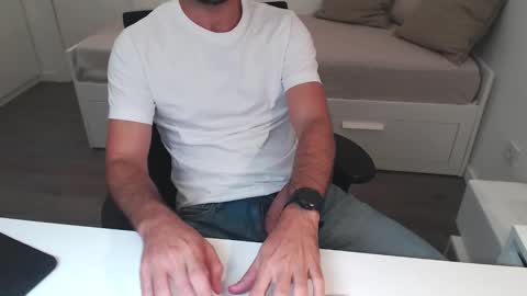 Snapshot of ulep chatting on October 8, 8:01 am Ulep online show from October 8, 8:01 am