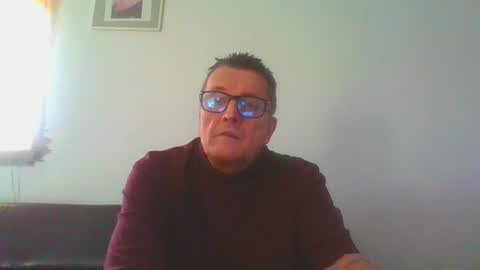 Snapshot of ulmeni4 chatting on December 25, 1:09 pm ulmeni4 online show from December 25, 1:09 pm