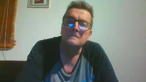 Snapshot of ulmeni4 chatting on December 30, 10:23 pm ulmeni4 online show from December 30, 10:23 pm