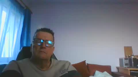 Snapshot of ulmeni4 chatting on January 15, 2:56 pm ulmeni4 online show from January 15, 2:56 pm