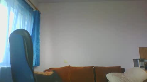 Snapshot of ulmeni7 chatting on November 6, 7:20 am ulmeni7 online show from November 6, 7:20 am