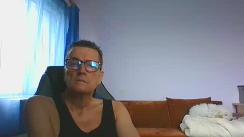 Snapshot of ulmeni7 chatting on December 20, 9:38 am ulmeni7 online show from December 20, 9:38 am