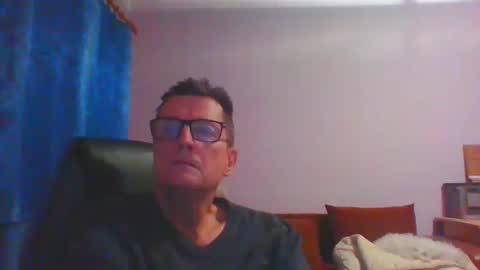 Snapshot of ulmeni7 chatting on January 9, 7:26 pm ulmeni7 online show from January 9, 7:26 pm