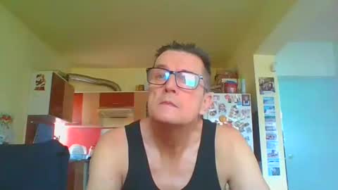 ulmeni7 online show from February 22, 8:57 am