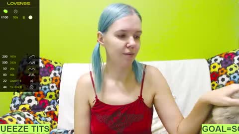 Snapshot of ultra_meow chatting on January 5, 3:02 pm Roxy online show from January 5, 3:02 pm
