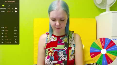 Snapshot of ultra_meow chatting on October 20, 7:36 pm Roxy online show from October 20, 7:36 pm