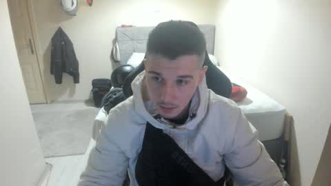 Snapshot of ulxer chatting on November 2, 7:05 pm hi im mike tyson -  online show from November 2, 7:05 pm