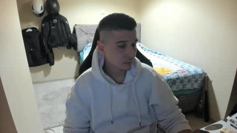 Snapshot of ulxer chatting on April 10, 7:07 pm hi im mike tyson - online show from April 10, 7:07 pm
