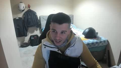 Snapshot of ulxer chatting on April 19, 8:55 pm hi im mike tyson - online show from April 19, 8:55 pm