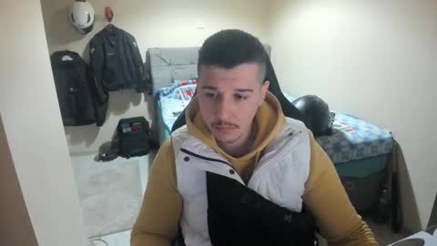 Snapshot of ulxer chatting on May 6, 8:14 pm hi im mike tyson - online show from May 6, 8:14 pm