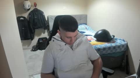 Snapshot of ulxer chatting on May 8, 8:25 pm hi im mike tyson - online show from May 8, 8:25 pm