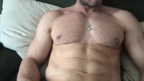 Um CM online show from April 28, 2:55 pm
