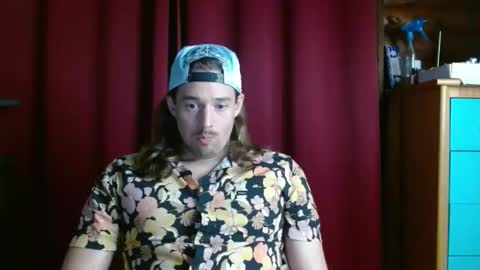 Snapshot of umphreak42 chatting on October 17, 10:12 pm Andrew online show from October 17, 10:12 pm