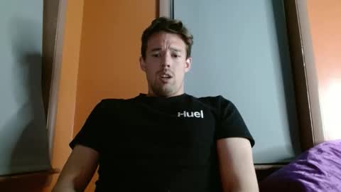 Snapshot of umphreak42 chatting on January 31, 11:36 pm Andrew online show from January 31, 11:36 pm