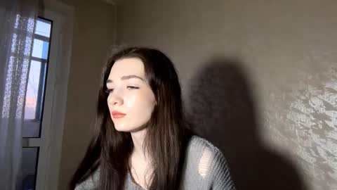 Isobelle lisi online show from January 9, 11:35 am