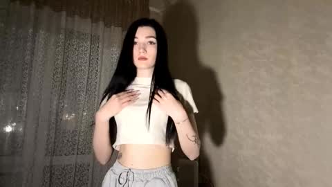 Isobelle lisi online show from January 17, 12:32 pm